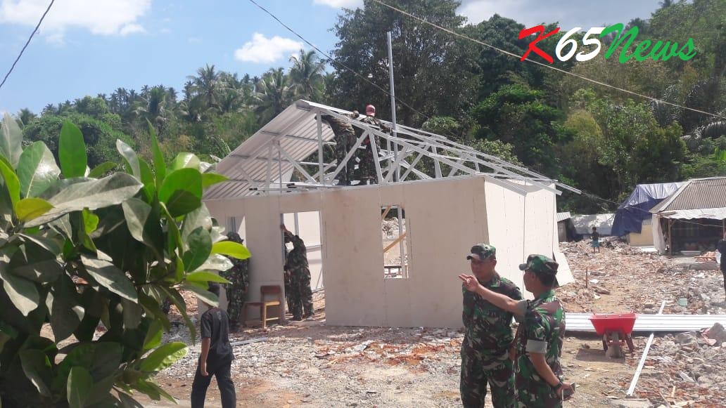 TNI Bangun Rumah Percontohan di Desa Topang Lombok Utara 